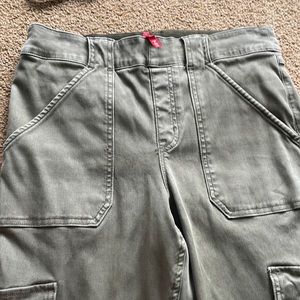 SPANX stretch twill pull up cargo pants olive   green size large